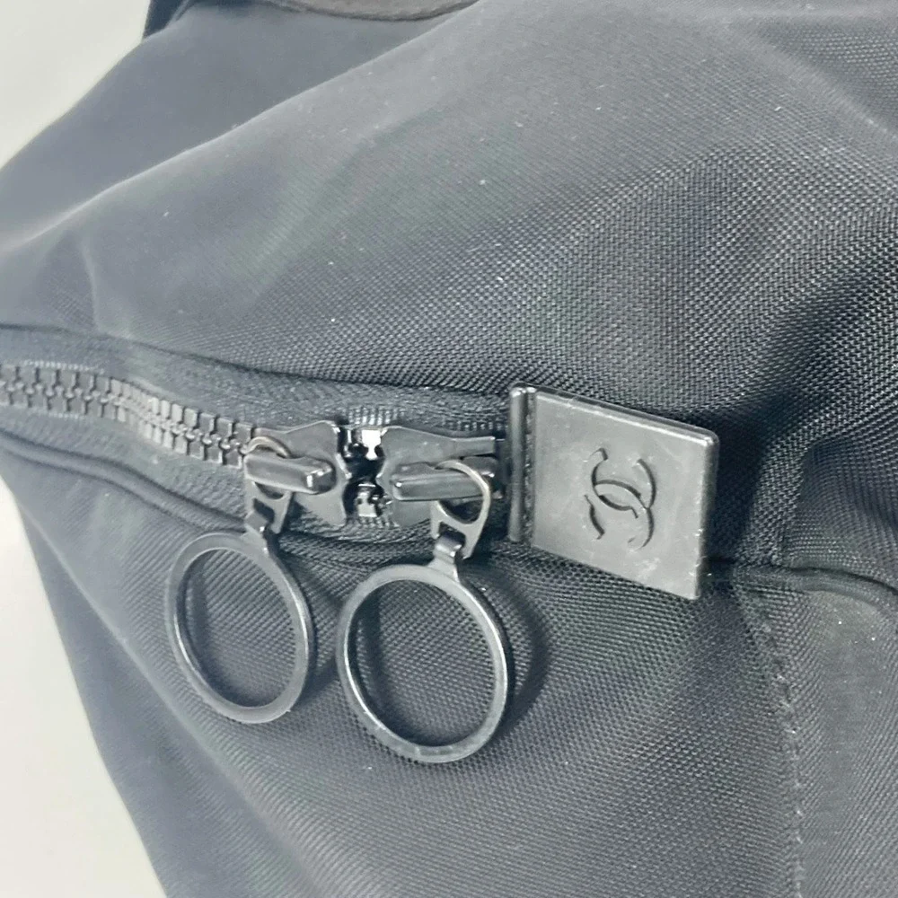CHANEL Black Logo Shoulder Bag